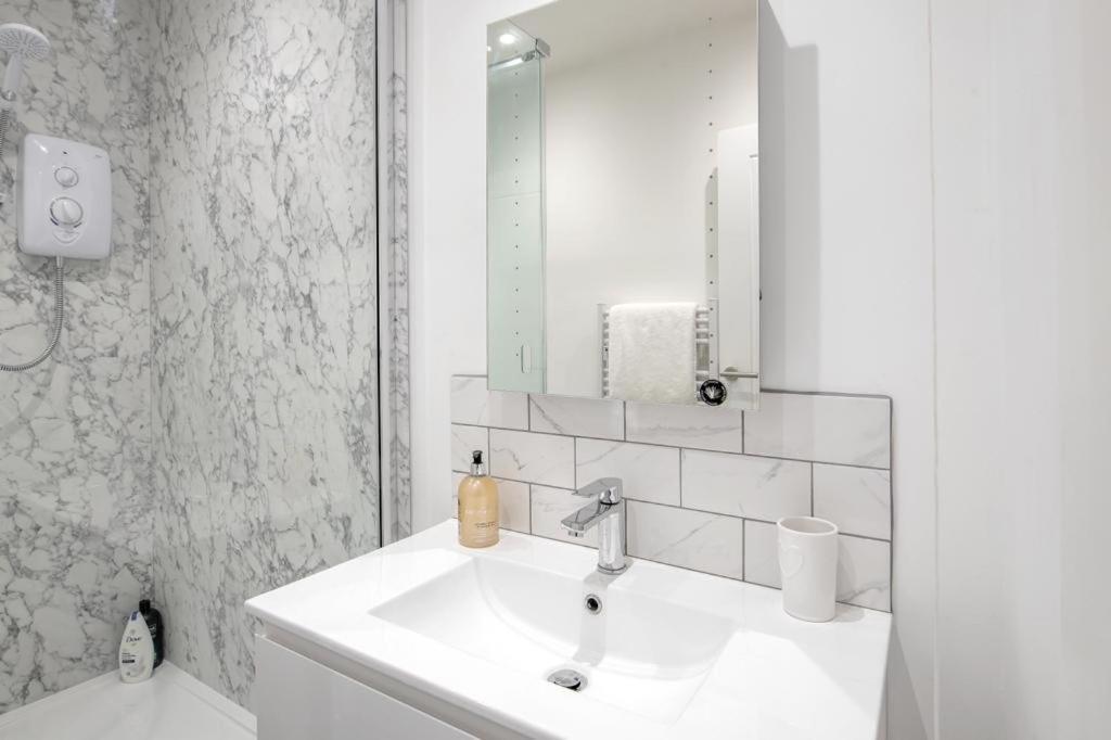 Flat In Bath City Centre Екстер'єр фото